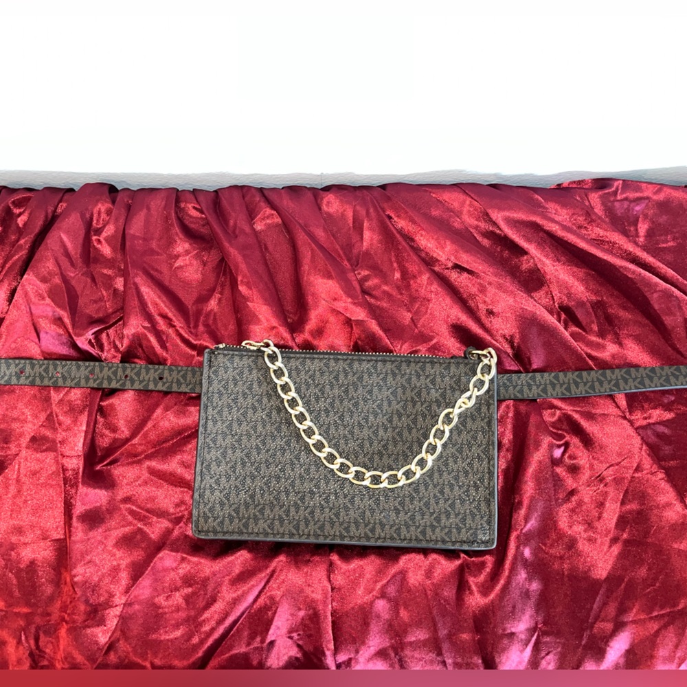 Michael Kors Belt Bag Fanny Pack Elegant Chain Strap Women's Bag